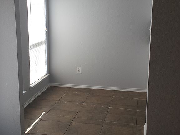 3rd image of 2524 Nogales Dr