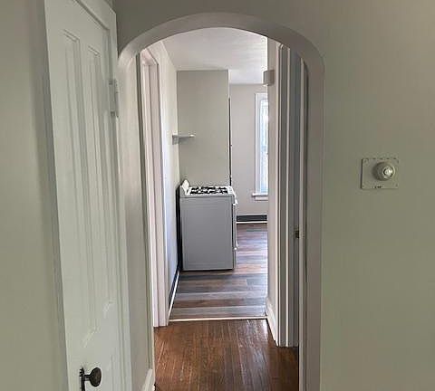 5th image of 1360 S Arch Ave APT 4