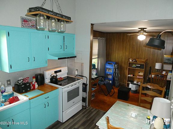 4th image of 1107 E 13th Street