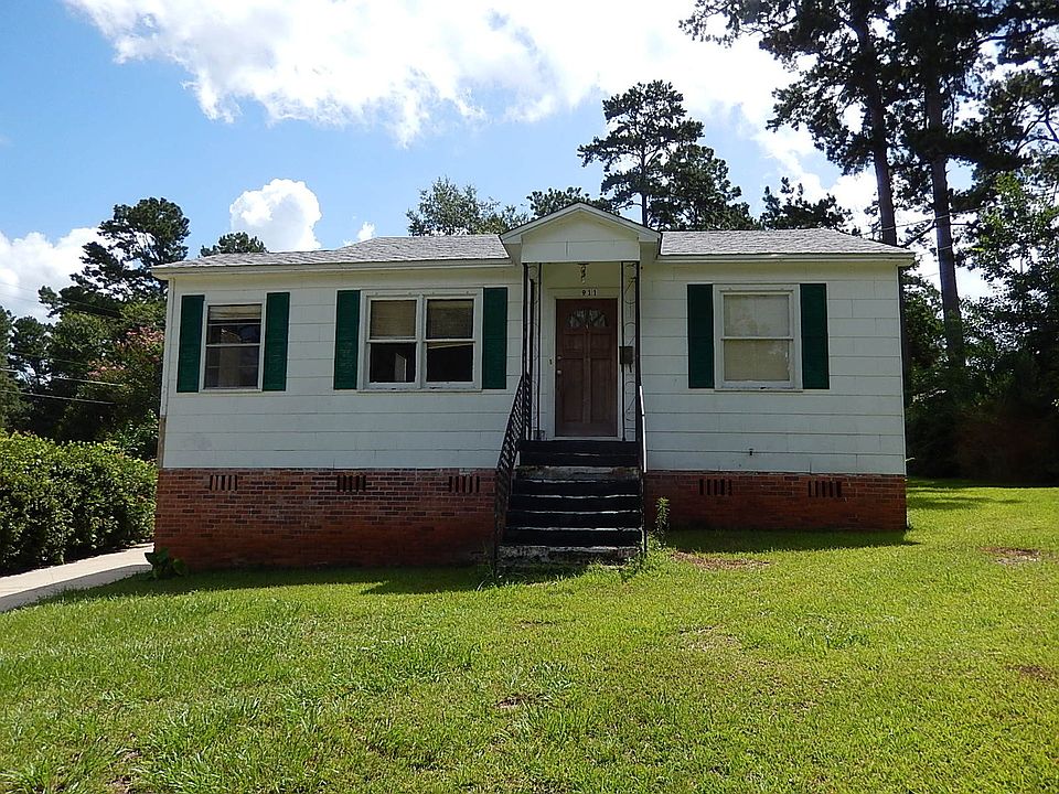 1st image of 911 S Magnolia Dr