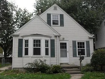 1611 Crestwood Rd photo 1