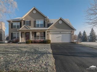 228 Parkside Ln, Oswego, IL 60543