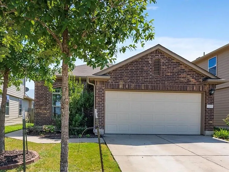 12207 Stoneridge Gap Ln — Photo 1