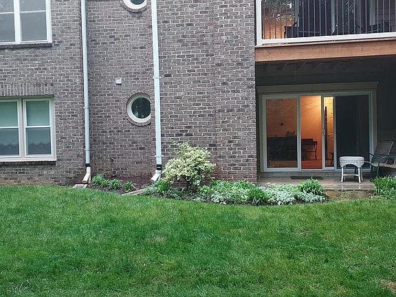 4th image of 603 Admiral Dr Unit 8