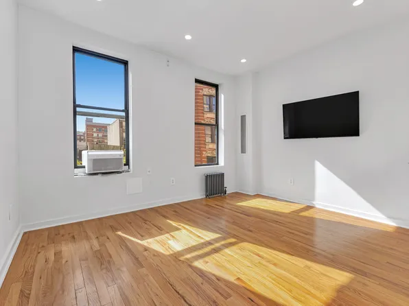 75 Thompson Street image 1 of 6