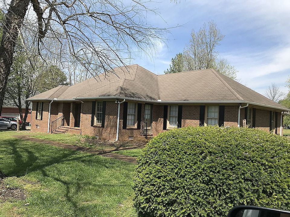 1st image of 2127 Fox Hill Dr