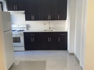 30-05 39th Ave #2, Long Island City, NY 11101
