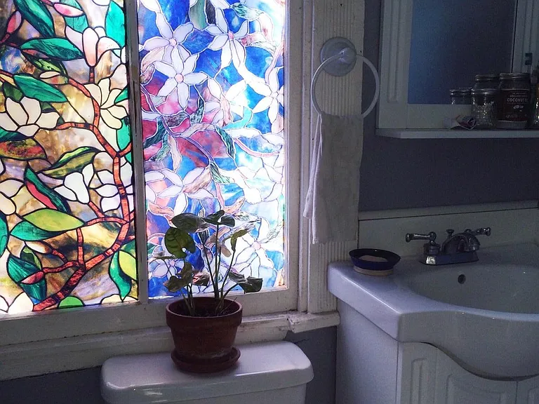Upstairs bathroom