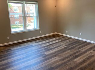 906 Georgian Dr APT F, Danville, IL 61832