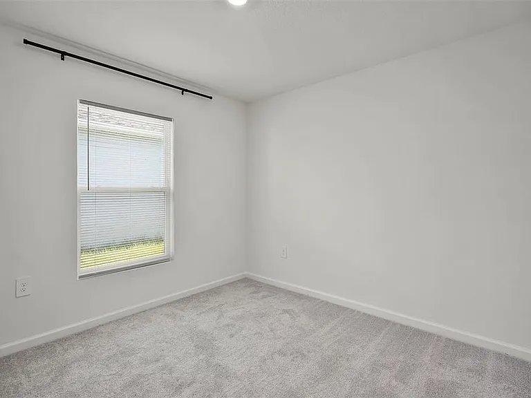 2711 Pioneer Trl — Photo 15
