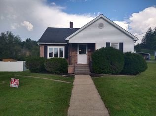 55 Midland St, Elkins, WV 26241
