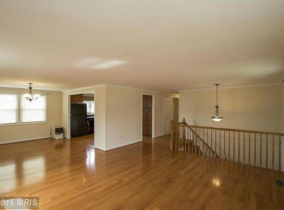 3rd image of 4451 Majestic Ln