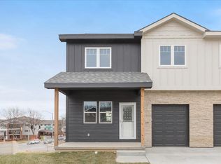 125 Paige Ln, Council Bluffs, IA 51503