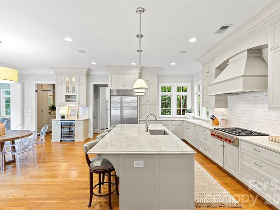 5th image of 2816 Wheelock Rd