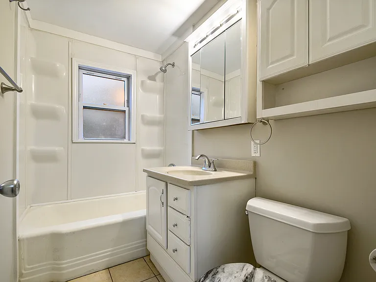 235 W Hickory Rd — Photo 11