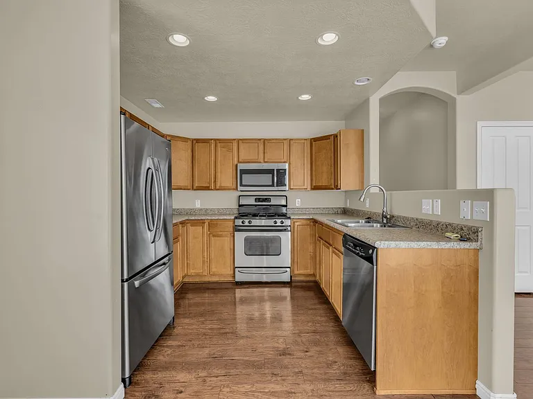 6169 S 1375 E — Photo 9