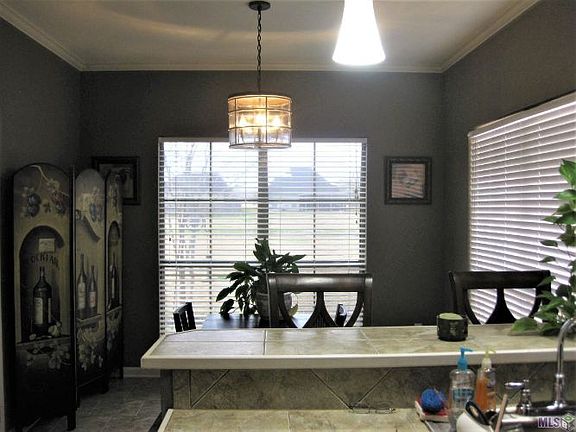 5th image of 40405 Bailey Dr
