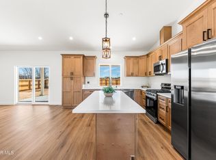 21860 Bancroft Dr, California City, CA 93505