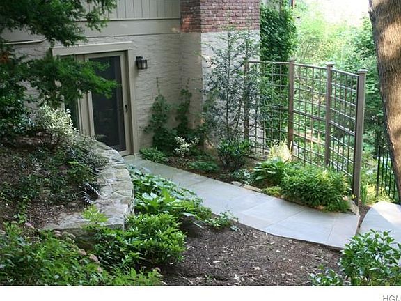 Private entrance to lower level which is perfect for aupair or home office