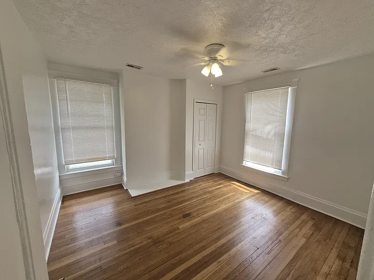 113 Delaware Ave — Photo 16