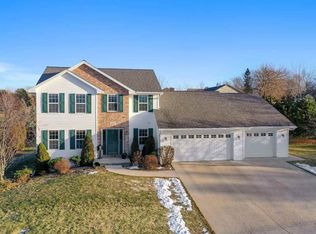 4015 Garrett St, De Pere, WI 54115