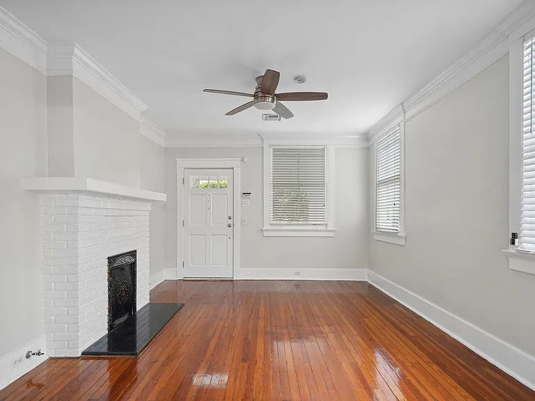 2519 Octavia St — Photo 5