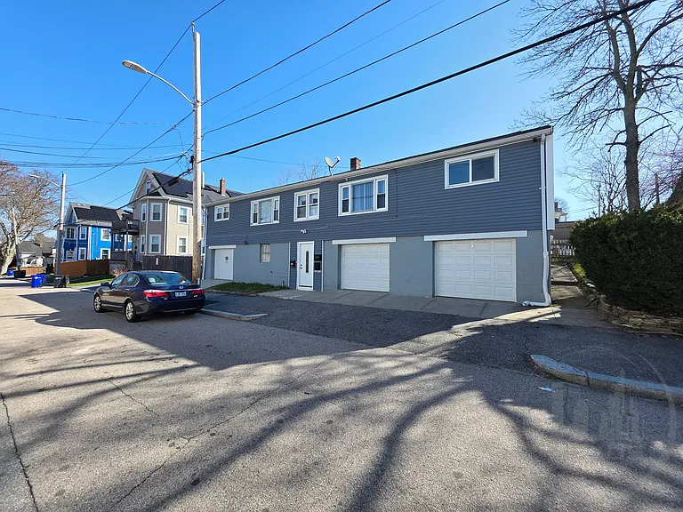  1 Samoset Ave 2b/1b Greatlocale! Garage! Laundry 1petok Spacious! — Photo 12
