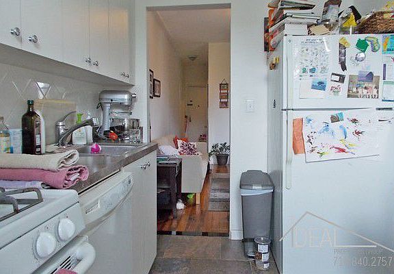 4th image of 511 6th Ave APT 4L