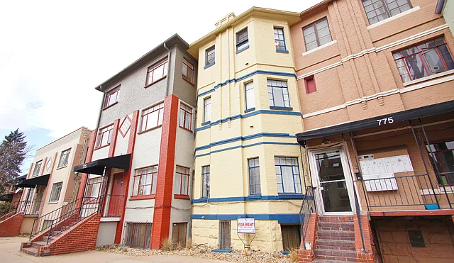 Francesca Apartments