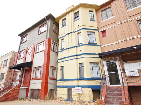 Francesca Apartments