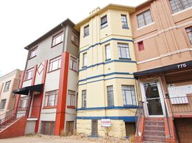 Francesca Apartments