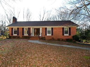 6808 Queensberry Dr, Charlotte, NC 28226