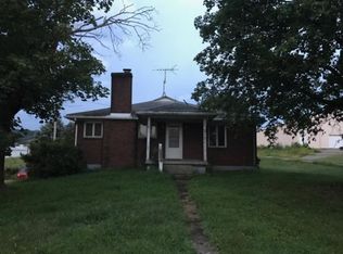 451 Hartmann Rd, Evans City, PA 16033