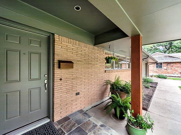 3rd image of 1736 Sunnybrook Dr
