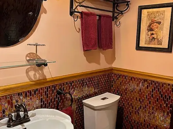 172 Eagle Street image 8 of 9