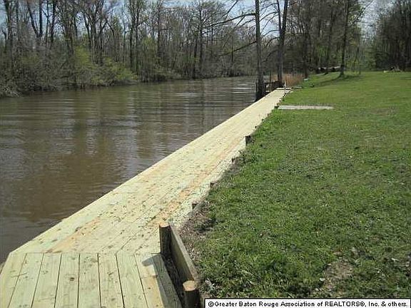 PIER/WALKWAY