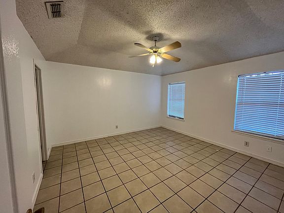 5th image of 1708 Kingwood Dr