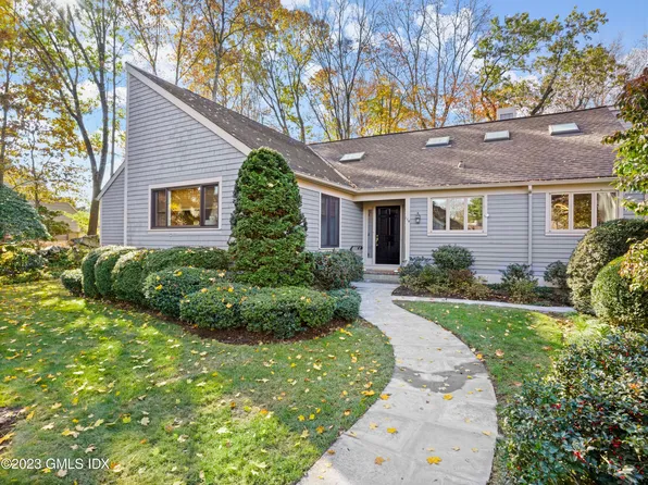 114 W Lyon Farm Dr Unit 114, Greenwich, CT 06831