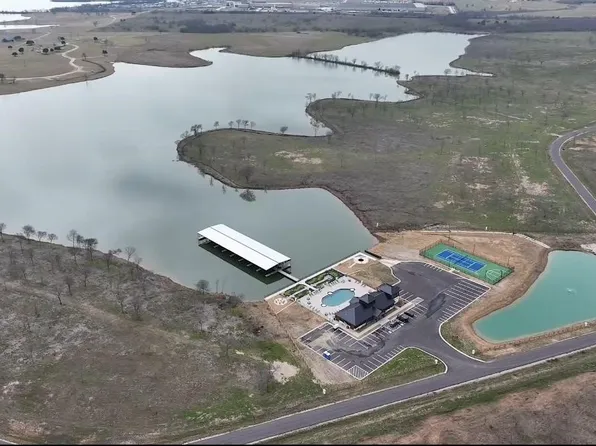 30 Waterfront Clb, Corsicana, TX 75110
