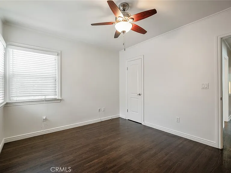 2526 Purdue Ave — Photo 16