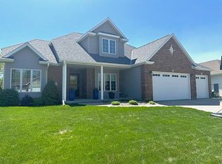 2255 Jenna Ln, Lincoln, NE 68512