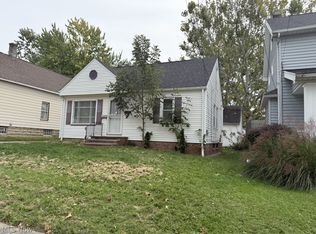5173 Greenhurst Dr, Maple Heights, OH 44137