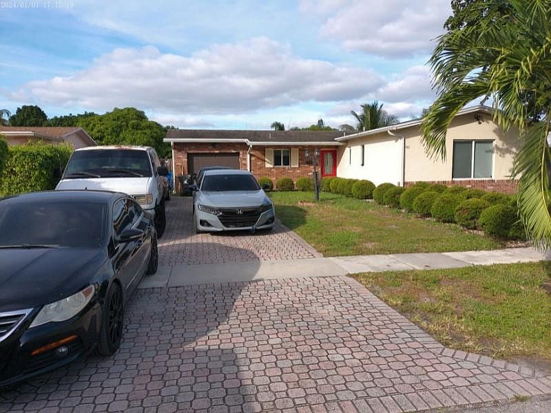 1st image of 6561 SW 9th Place