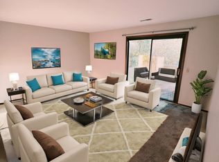 7550 Louise Ave #104, Jenison, MI 49428