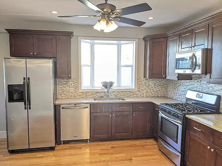 14 Bayview St #2 — Photo 9