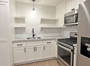 2554 27th St APT C, Sacramento, CA 95818