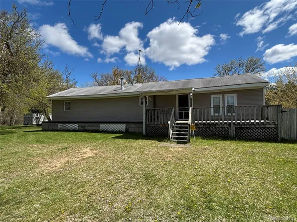 6392 20th Ave, Sears, MI 49679