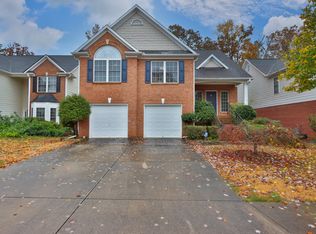 4600 Parkview Walk Dr, Lilburn, GA 30047