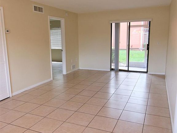 4th image of 5310 26th St W Unit 1201