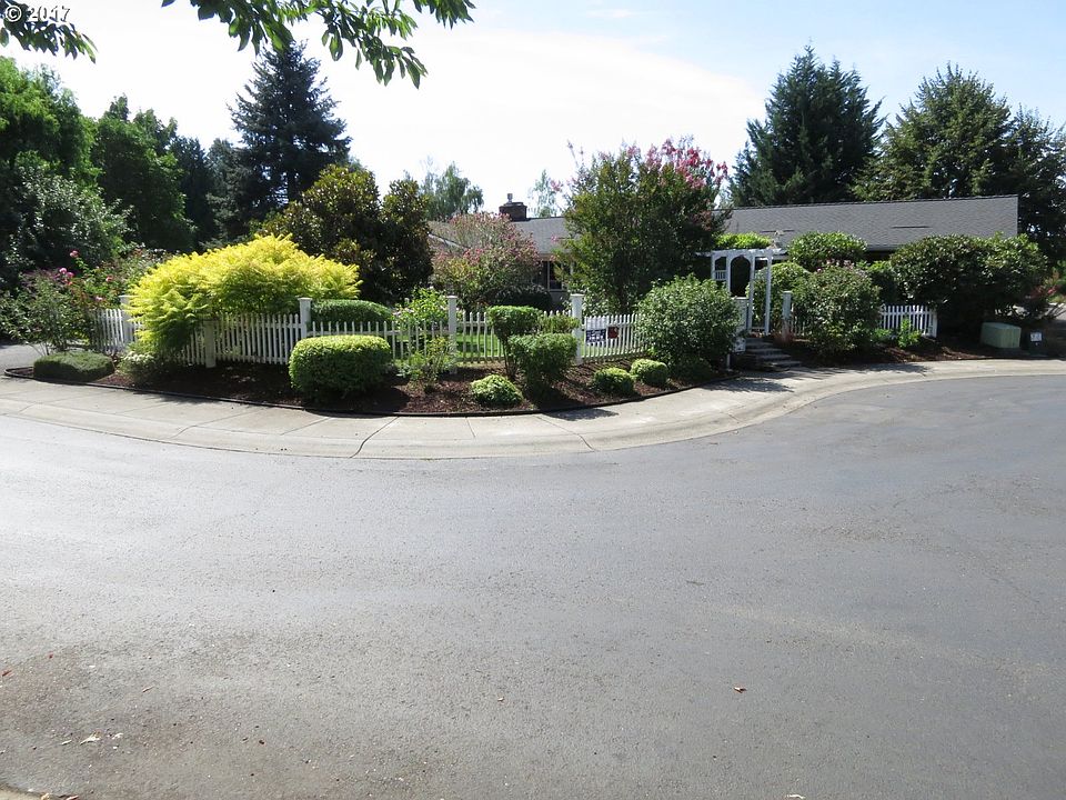 1st image of 5914 NE 65th Ct
